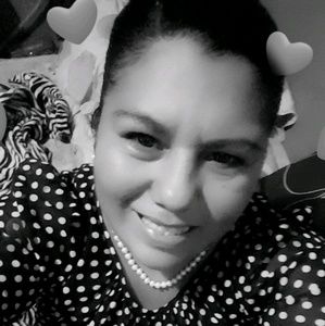 Meet your Posher, Ana